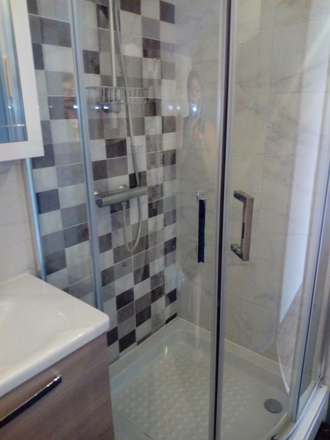 Mendula Apartment ปาโกชตาเน ภายนอก รูปภาพ