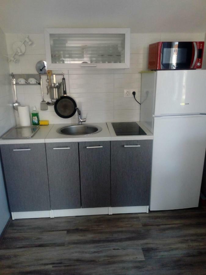 Mendula Apartment ปาโกชตาเน ภายนอก รูปภาพ